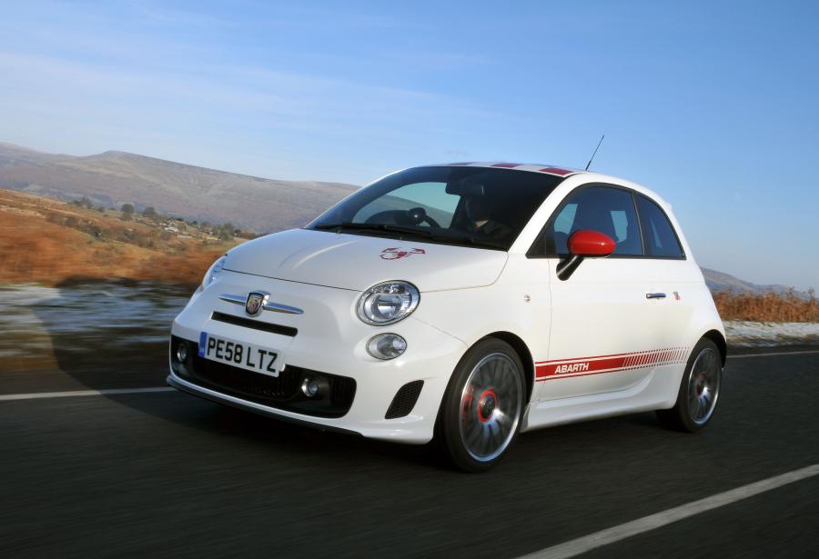  Abarth 500 2009 года  (UK) (фото 31 из 43)